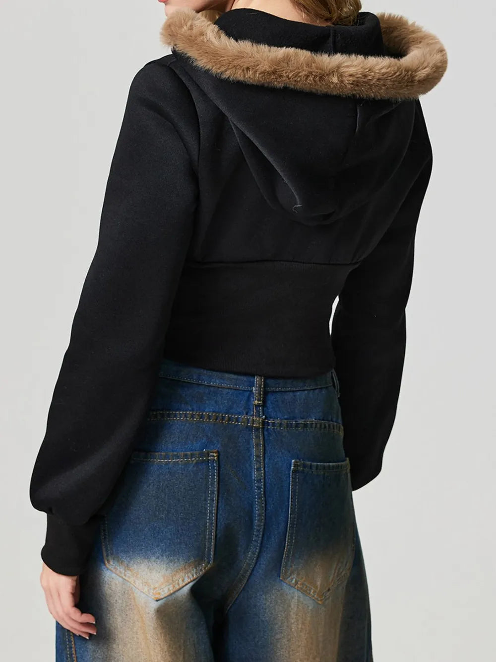 29abfa9a-f752-488b-af70-fb3f52d9c65f-Max