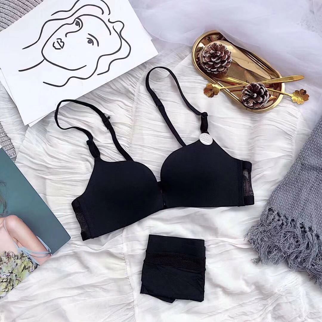 Invisible front button bra set